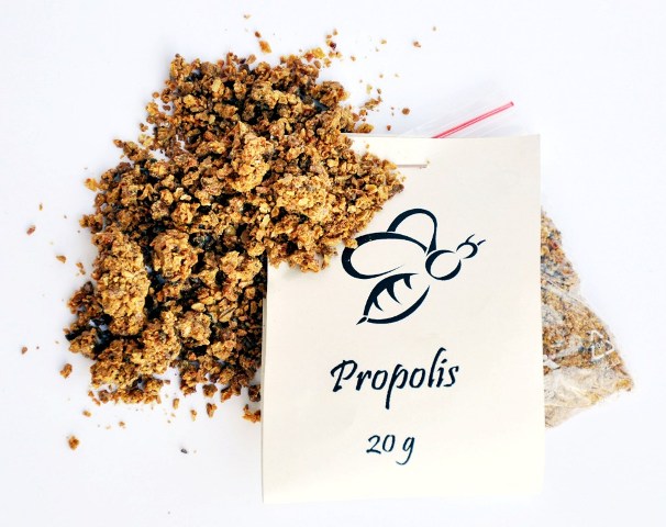 Propolis (surový, drevený)